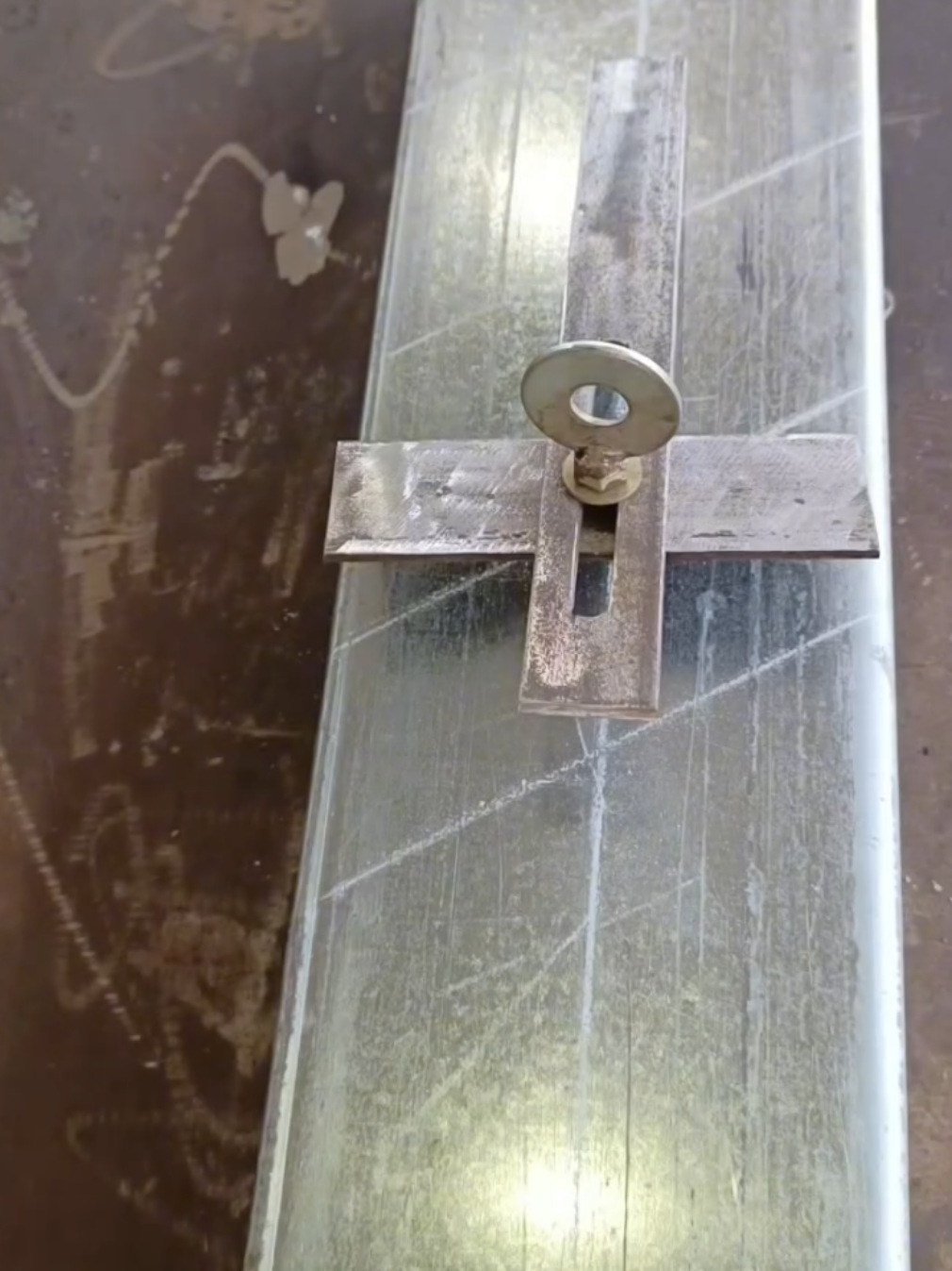Welding Creative Tool. #welding #DIY #fabrication #tool #tipsandtricks 