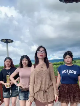 បន្ទាប់ពីរាំហើយរុញឡាន😄