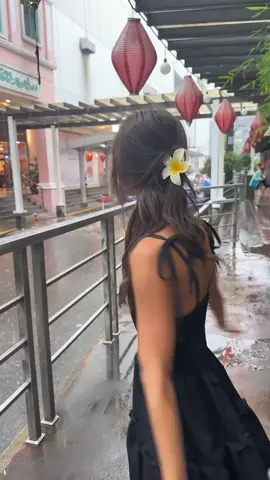 #asian #philippines #rain 
