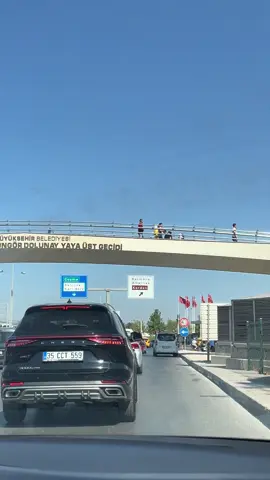 #creatorsearchinsights #cars #keşfetbeniöneçıkar #yolvideoları #altiktok 