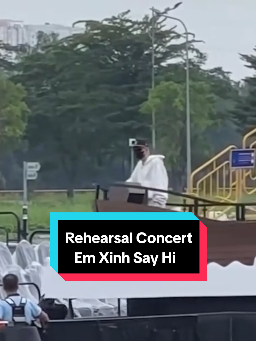 Thuyền trưởng ra khơi rồi  cre: threads l.yn_.lily #QuangHungMasterD #rehearsalconcertemxinhsayhi #viral #xuhuong 
