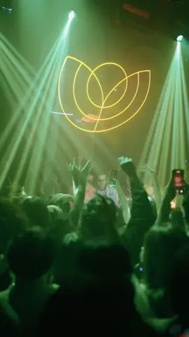 CRAZY IN LOVE BUT IT’S BAILE FUNK 💥 #orangejuiceasia #crazyinlove #remix #beyonce #brazilianfunk #funkbr #boilerroom #dj #poblacion 