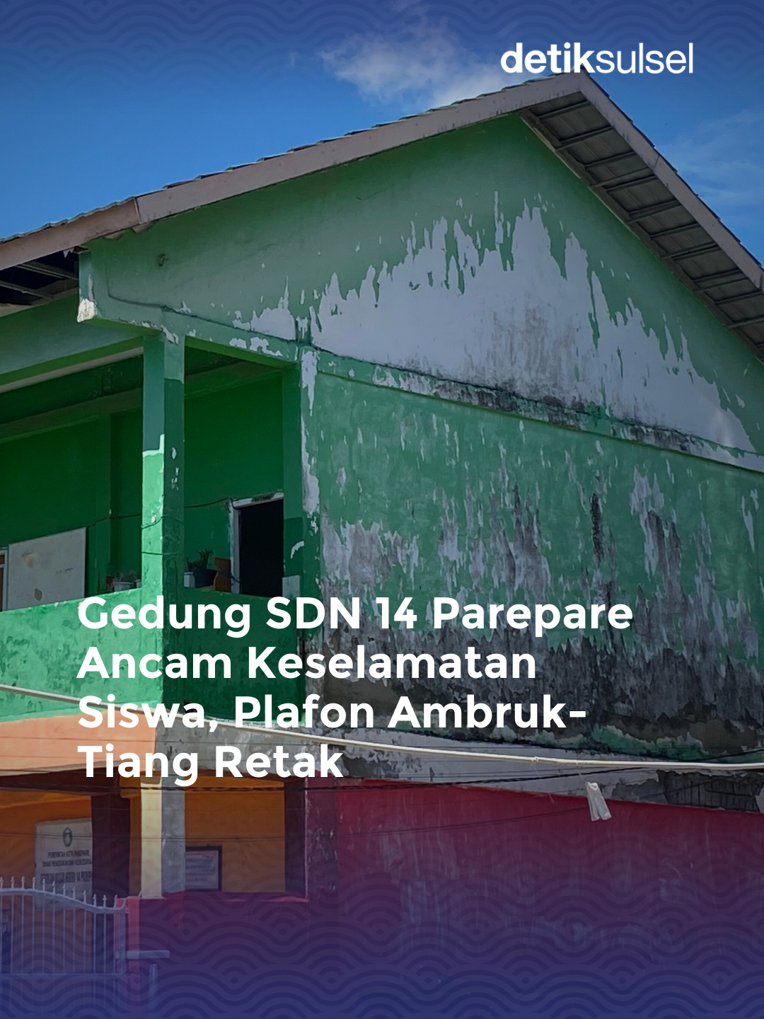 Kepala Sekolah mengaku sempat meminta pandangan tukang terkait kondisi bangunan sekolah tersebut. Tukang lantas menyarankan agar gedung sekolah dikosongkan karena sudah miring. DPRD Parepare mendesak Pemkot Parepare memperbaiki gedung SDN 14 dan 26 yang kondisinya rusak parah. Pemkot bisa menggunakan dana belanja tidak terduga (BTT). #sekolahparepare #SDN14parepare #SDN26parepare #gedungrusak #parepare #detikSulsel