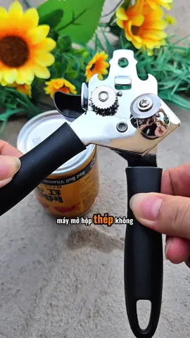 Cuối cùng đã được phát minh, một dụng cụ mở hộp bằng thép không gỉ mới có thể gắn trực tiếp vào mép hộp, với lưỡi dao xoay 360 độ!! #thietthuc #dokhuinondanang #tienich #creatorsearchinsight #jizonguyen 