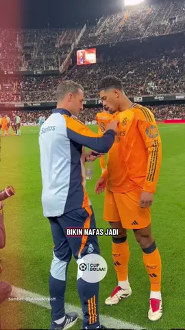 Inilah kenapa dada pemain bola suka dibasahi!! #viralvideo #beritabola #fyp 