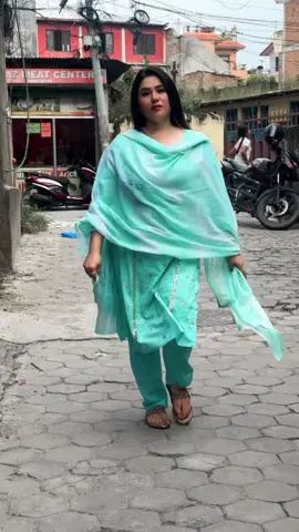 #creatorsearchinsights for you all my TikTok fans #pasthosong #followers #viral #tiktok 