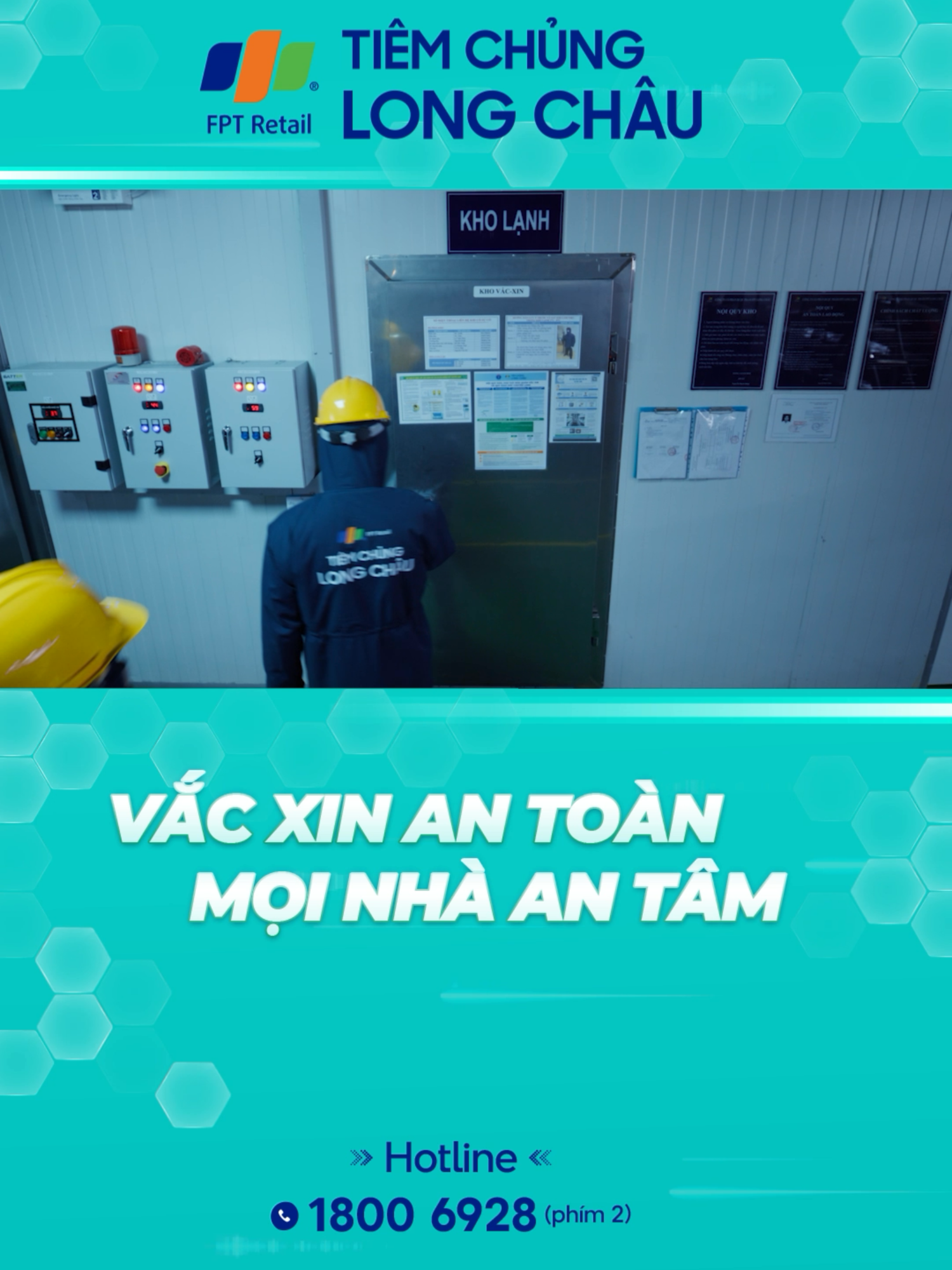 💠VẮC XIN AN TOÀN - MỌI NHÀ AN TÂM: QUY TRÌNH BẢO QUẢN VẮC XIN NGHIÊM NGẶT TẠI TIÊM CHỦNG LONG CHÂU - YẾU TỐ THEN CHỐT QUYẾT ĐỊNH HIỆU QUẢ PHÒNG BỆNH VÀ AN TOÀN CỦA VẮC XIN. Với tôn chỉ “Sức khỏe và sự an tâm của khách hàng là mối quan tâm hàng đầu”, Tiêm Chủng Long Châu đầu tư quy trình kiểm soát nghiêm ngặt tất cả các khâu từ kho lạnh bảo quản đến mũi tiêm ở các Trung tâm, để mỗi liều vắc xin đến tay khách hàng đều giữ trọn vẹn chất lượng. Bởi phòng bệnh không chỉ bắt đầu từ việc tiêm vắc xin mà còn là toàn bộ quy trình gìn giữ những liều vắc xin ấy an toàn ngay từ kho lạnh. 💎 HỆ THỐNG KHO LẠNH ĐẠT CHUẨN QUỐC TẾ WHO - GSP:   + Vắc xin được bảo quản và giám sát theo thời gian thực (realtime) tuân thủ đúng quy chuẩn của Tổ chức Y tế thế giới WHO và GSP.  💎 KIỂM SOÁT NGHIÊM NGẶT - ĐẢM BẢO AN TOÀN:  + Vắc xin được bảo quản nghiêm ngặt ở 2-8°C, + Công nghệ giám sát nhiệt độ tiên tiến, cảnh báo đa tầng và tự động kích hoạt chế độ dự phòng để luôn đảm bảo vắc xin được bảo quản đúng tiêu chuẩn.  💎 HỆ THỐNG KHO LẠNH & VẬN CHUYỂN CHUẨN CHÂU ÂU:  + Hệ thống kho lạnh ĐẠT CHUẨN WHO, công nghệ tiên tiến từ châu Âu, được thiết kế chuyên biệt, hiện đại và an toàn nghiêm ngặt cho bảo quản vắc xin + Hệ thống xe lạnh, thùng lạnh chuyên dụng chất lượng cao GẮN CẢM BIẾN TỰ ĐỘNG theo dõi nhiệt độ, đảm bảo nhiệt độ vắc xin ổn định và đạt tiêu chuẩn suốt hành trình.   💎 HỘI ĐỒNG Y KHOA CHUYÊN MÔN CAO - GIÀU KINH NGHIỆM: + Hội đồng y khoa và Cố vấn chuyên môn giàu kinh nghiệm + Đội ngũ bác sĩ tận tâm, chuyên môn chuẩn viện Pasteur, Dịch tễ trung ương 💎 CAMERA GIÁM SÁT 24/7 CÔNG NGHỆ AI: + Camera 24/7 Công Nghệ AI Tự Động Giám Sát Quy Trình Nhân Viên: Hệ thống giám sát hoạt động liên tục, trực tiếp, từ xa kết hợp công nghệ AI hiện đại cùng hệ thống quản lý đa tầng, đảm bảo theo đúng quy trình, kiểm soát chặt chẽ.   💙 SỨC KHỎE và sự AN TÂM của mỗi khách hàng là mối quan tâm hàng đầu của Tiêm chủng Long Châu. VẮC XIN AN TOÀN - MỌI NHÀ AN TÂM ------------------------ TIÊM CHỦNG LONG CHÂU Uy tín - An toàn - Bác sĩ tư vấn 24/7 #LongChâu #TiêmChủngLongChâu #Vaccine #Vắcxin