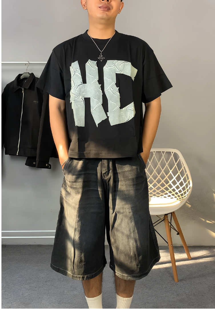 tshirt from @hecticstore. 