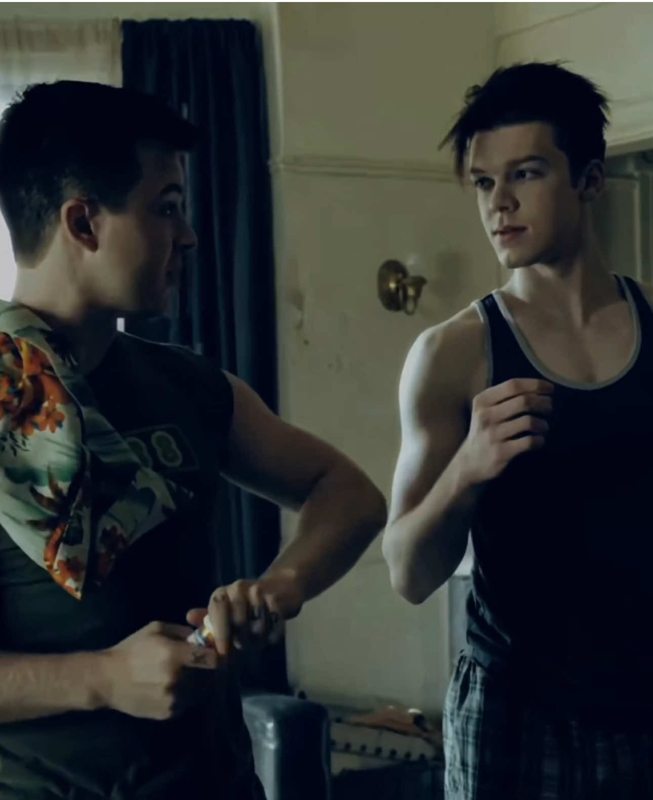 No your eyes do not deceive you and Yes i was having severe withdrawals therefore welcome home MAP #iangallagher #mickeymilkovich #shameless #gallavich #MAPrenaissance 
