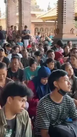 Mas Wapres Tinjau Pengungsian Banjar Serdana Metha Ubung Denpasar Bali #gibranrakabuming #gibranrakabumingraka #pesonagibranrakabuming #wapresgibran 