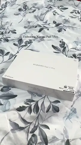 Cleaning up my storage and found this. Months ago, I was torn between Xiaomi and iPad—turns out, this choice never made me regret anything. 🫶🏻✨ #xiaomi #xiaomipad7pro #unboxing #fy #fyp 