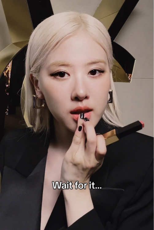 @ROSÉ just sent you a kiss wearing the new YSL THE SLIM shade Nº1977