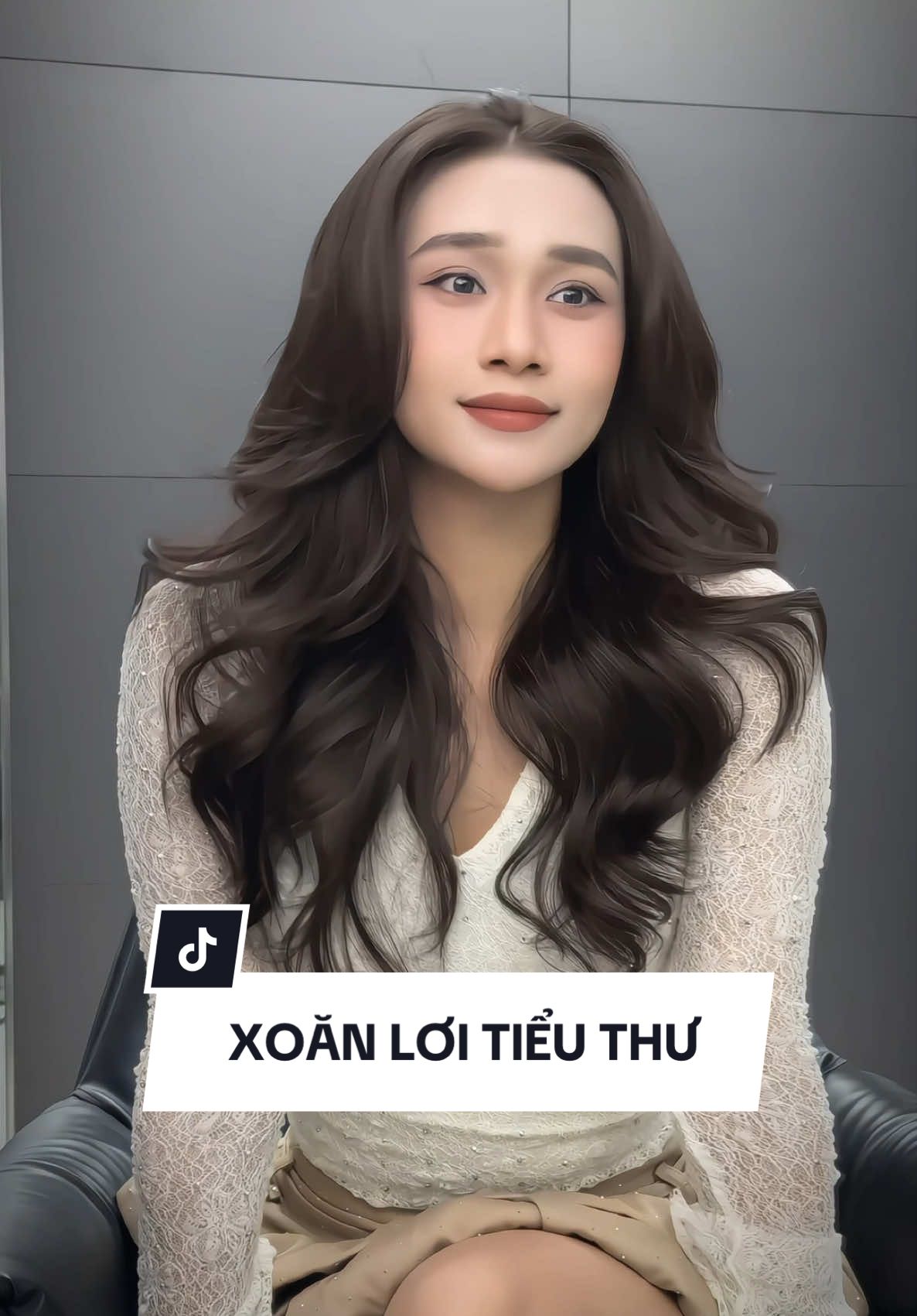 Chiếc tóc xoăn lơi vibe tiểu thư #73ToHieu #tocdeptutam #thuanchay #uontocdep #viral 