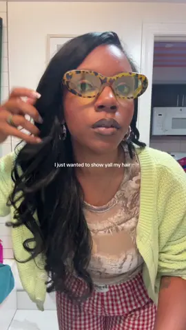 Every woman feels like this when they get their hair done!!!  hair by @Reemixbeauty 🤩
