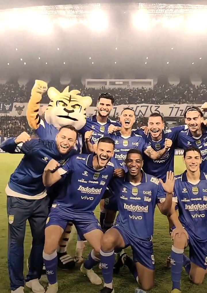 kemenangan berharga dirumah💙🔥 #persibbandung #3poin #brisuperleague #maungbandung #fyppp 