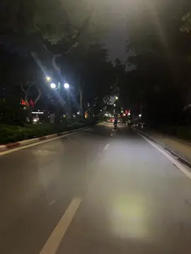 Hồ Tây 4h sáng yên bình thật #xh #hồtay_hanoi #hanoi #HaNoi #hanoivietnam 