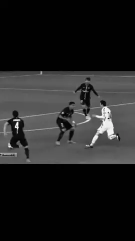 هل نسيته ماضيك هل نسيته ايامك ❤️‍🩹😐 #كره_القدم_قصه_عشق_لاينتهي🤩 #برشلونة_عشق_فيسكا_برسا🔴🔵🔴🔵 #ميسي_الحب10👑🔥😍💝 #نيمار_الساحر_البرازيلي🇧🇷 #كريستيانو_رونالدو🇵🇹 