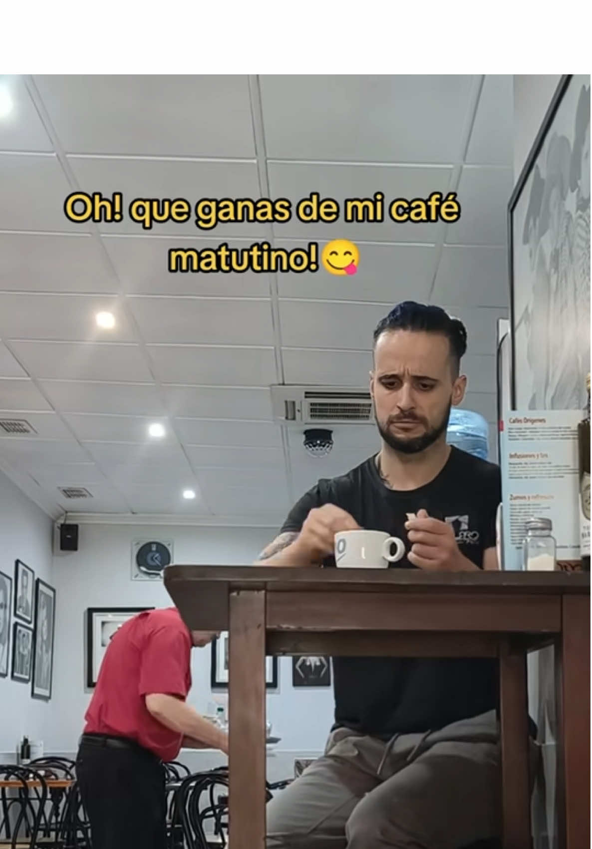 Cosas que no se explican 🤣 #raulzumba #humor #humorcamareros 