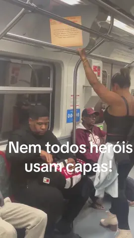 Ninguém aguenta mau cheiro 😂 Nosso herói ataca novamente 🥱😂😂😂. #fypシ゚viral #fouryou #tiktok #jet2holidays #fyp FOLLOW ME
