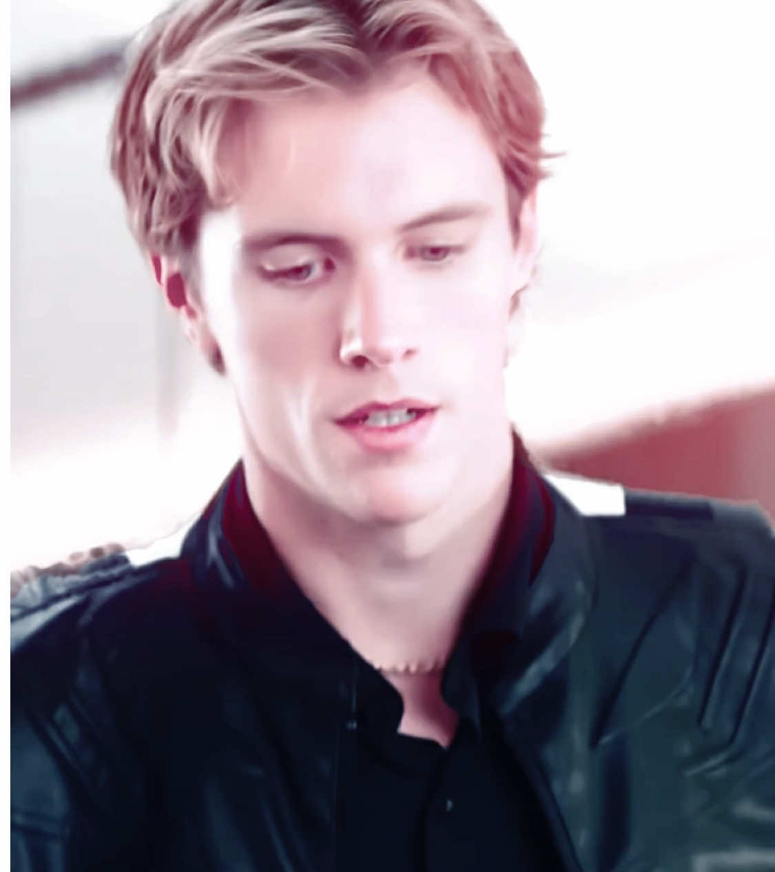 heard we’re editing ads now?? anyway hunter everett aka boykisser 👨‍❤️‍💋‍👨👨‍❤️‍💋‍👨👨‍❤️‍💋‍👨 / #straightuntilhekissedme #straightuntilhekissedmeedit #gregduffy #fyp #viral / rm @jer cc @2000slegend sc & panning @aya dt @Astrid 🥥ྀིྀི / @gregduffylive @Evan Gambardella straight until he kissed me edit full drama hunter everett edit 