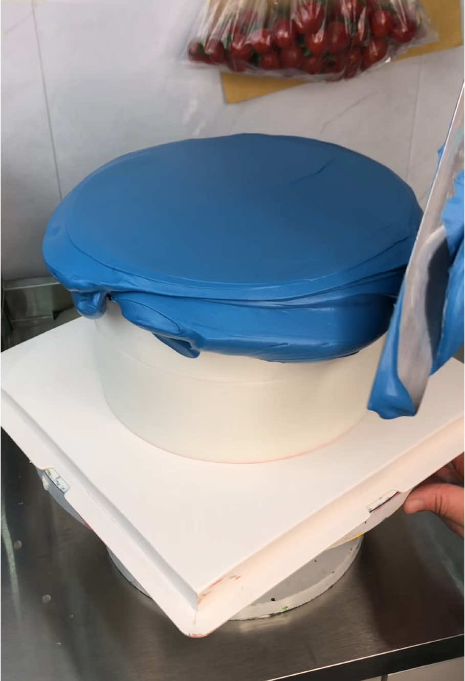 #capcut #fyp #caketiktok #diycake #beautifulcake #cakepiping #pipingcake #cakepipingvideo #vintagecake 