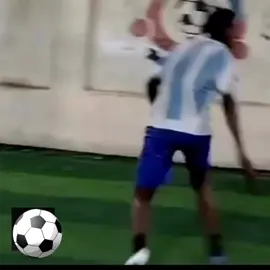🔫 🤯😂Este tipo anotó 65 goles en ese partido. #futbol #ristok #mundo 
