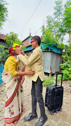 বিদেশে তে যাইবা তুমি আমায় একা রাখিয়া! Probashi vibes ✈️👨‍⚖️💃👀😫🛫🤦‍♀️🔥😂#ভাইরাল #PrantoBhaiya #dance #funnyreels #foryou 