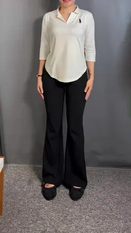 Warna putih bikin kelihatan elegant🥰 #kaosmurah #kaosvneck 