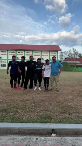 tumbon fc #gurupesantren #gurualmanar #janganjadiguru #pesantrenalmanar #gemoysekalii 