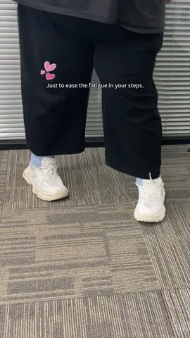 Tired of achy feet after work? These magic insoles hug your soles like a gentle massage—total lifesaver for busy days! #FootRelief #InsoleMagic #ComfyFeet #WorkdayWin #FootCareEssentials​