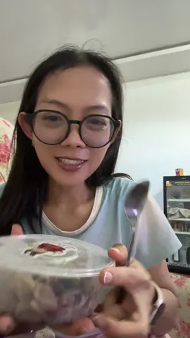 Dapet oleh2 tapi udah di inepin 2hari di kulkas 🤪 #cehuntiau #espontianak #esviral 