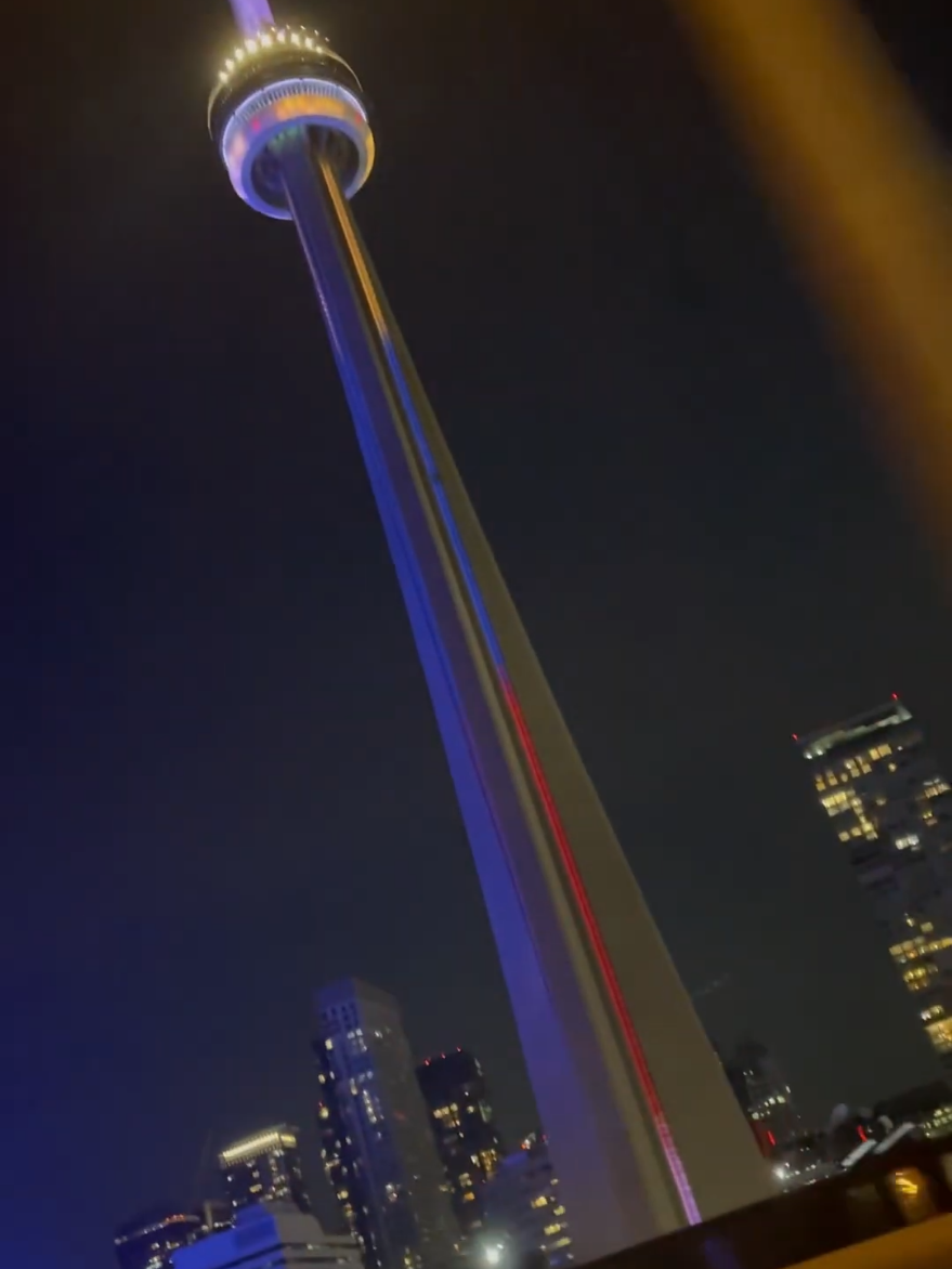 Toronto Canada🇨🇦#canadalife #ontariocanada #toronto #vancouver #Trending 