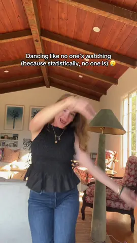 the world feels super heavy - so here’s an interpretative dance to a song I recently recorded to brighten you’re day and remember to stay silly #OriginalSong #independentartist 
