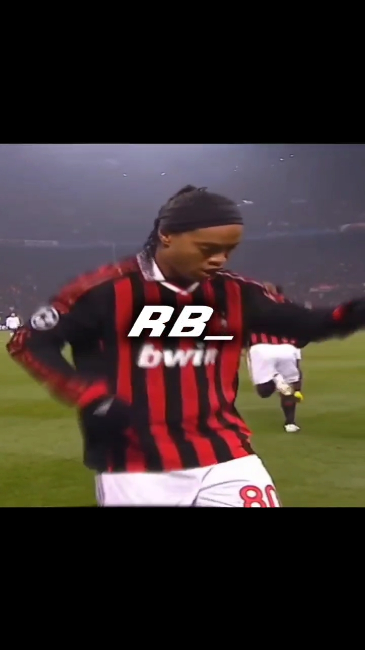 Ronaldinho 🥀😂 || hi || hello || hey || || on the bus || (pls viral tiktok) #ronaldinho #barca #67 #edit #funny #meme #roblox #fyp 