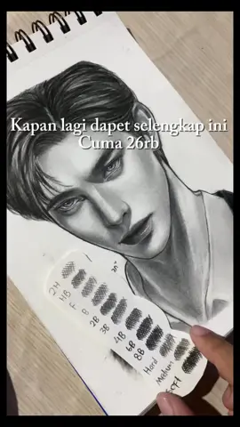 Salah satu pensil yang sering buanget aku pake,karena senyaman itu dan wort it banget💕