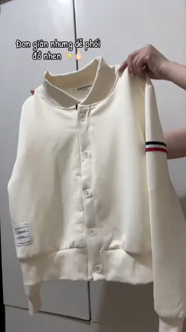 Hơn trăm cành xíu thuiiii #emly #áo #aokhoacthombrowne #xuhuong #tiktokviral #outfit 