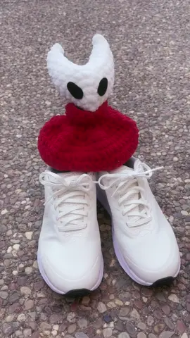 Shaw! 🕶️👟 #silksong #hornet #hollowknight #videogames #crochetplushie 