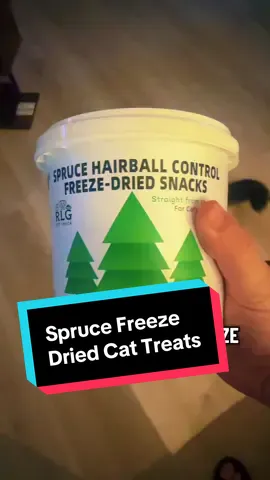 RG 27 Treats -Serve Packs - Fresh Small-Batch Spruce Fiber Freeze-Dried Cat Treats fo Hairball Control, Dental Care & Digestive Support-ALL-Natural, Grain-Free #jason_norcross #cattokers #cattreats #cathacks #hairball 