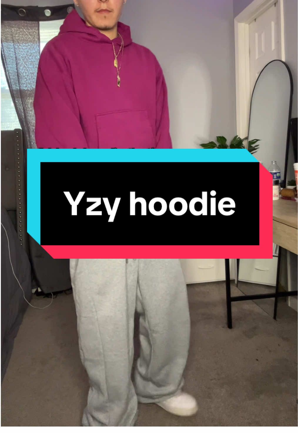 Affordable heavyweight hoodie for hoodie season #hoodies #hoodieseason #baggyclothes #streetwear #outfitsinspo 