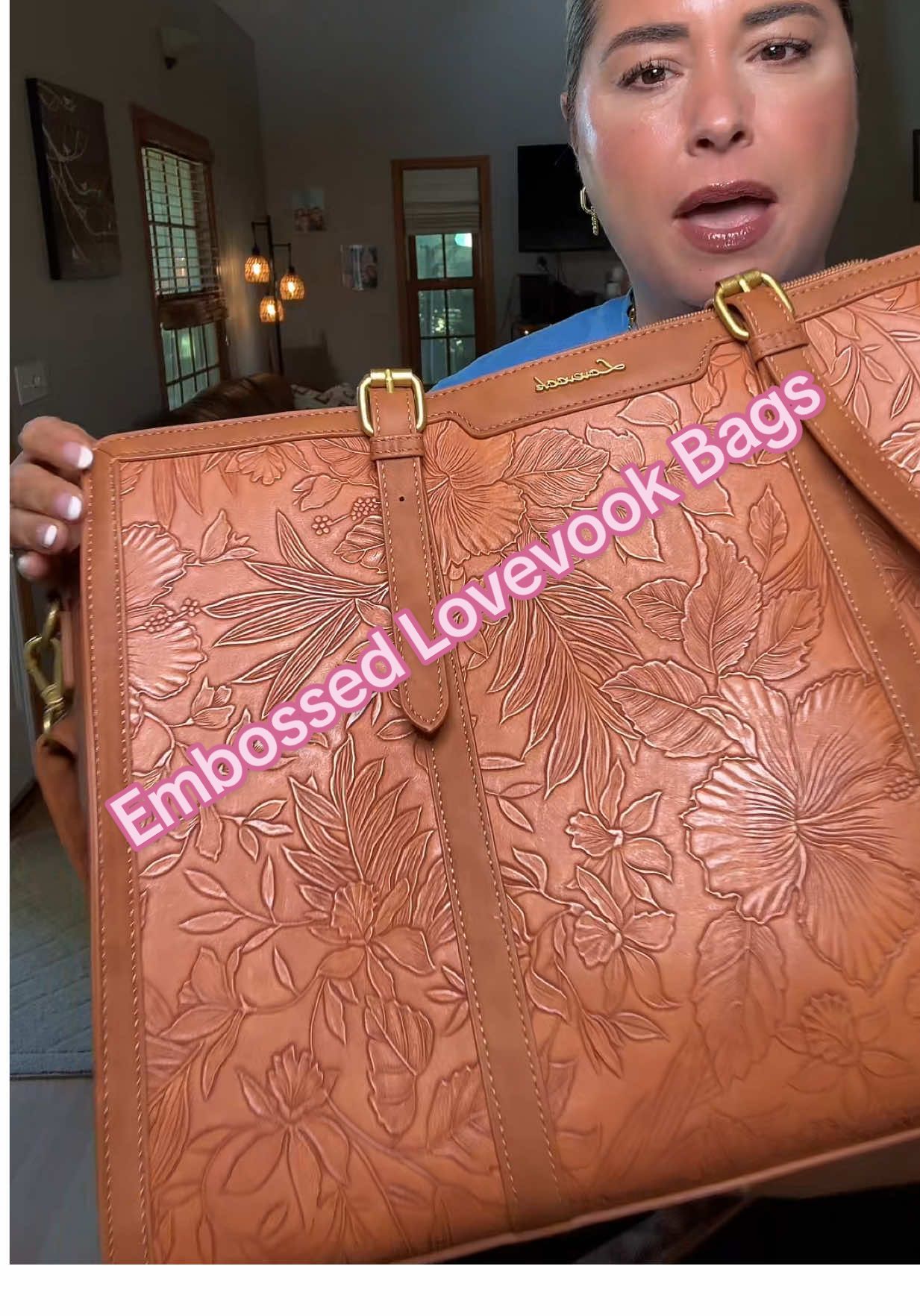 The embossed bags are back in stock! #lovevookbags #lovevooktotebag #laptopbag #workbag #diaperbag