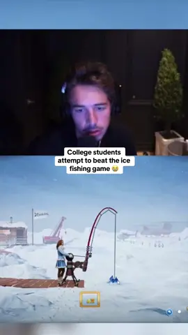 College students attempt to beat the ice fishing game 😭 #kickstreaming 