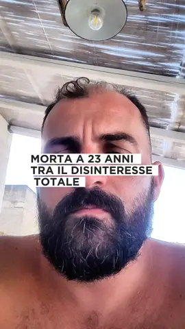 Irina, 23 anni, accoltellata in metro sotto gli occhi di tutti. Silenzio vergognoso. #Irina #vergogna #sicurezza  