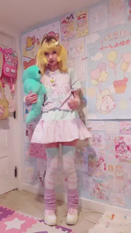 do u guys like my hammerhead ( + new skirt ! ) #fairykei #yumekawaii #jfashion #harajuku #2010s 