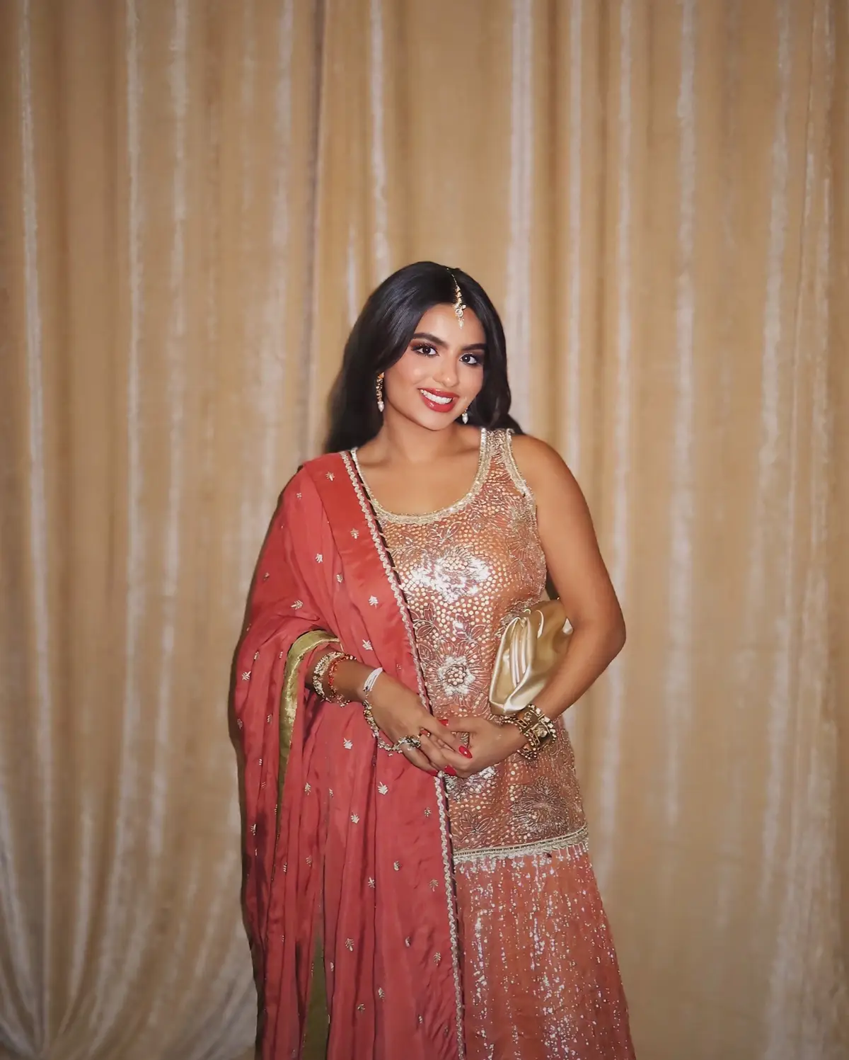 playing dress up ✨🧶🧡🎊⚜️ #pakistaniwedding #desiwedding  #pakistani #desioutfit #southasianweddings #southasiantiktok #fyp 