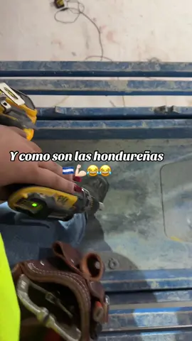 Contésteme a mi primero que le cuesta💪🏻😂🤣🤣🤣🤣🤣así de románticas somos las hondureñas🥱😌#fypシ #ypppppppppppppppppppppp #chirrokeros #paratiiiiiiiiiiiiiiiiiiiiiiiiiiiiiii #framingconstruccion 