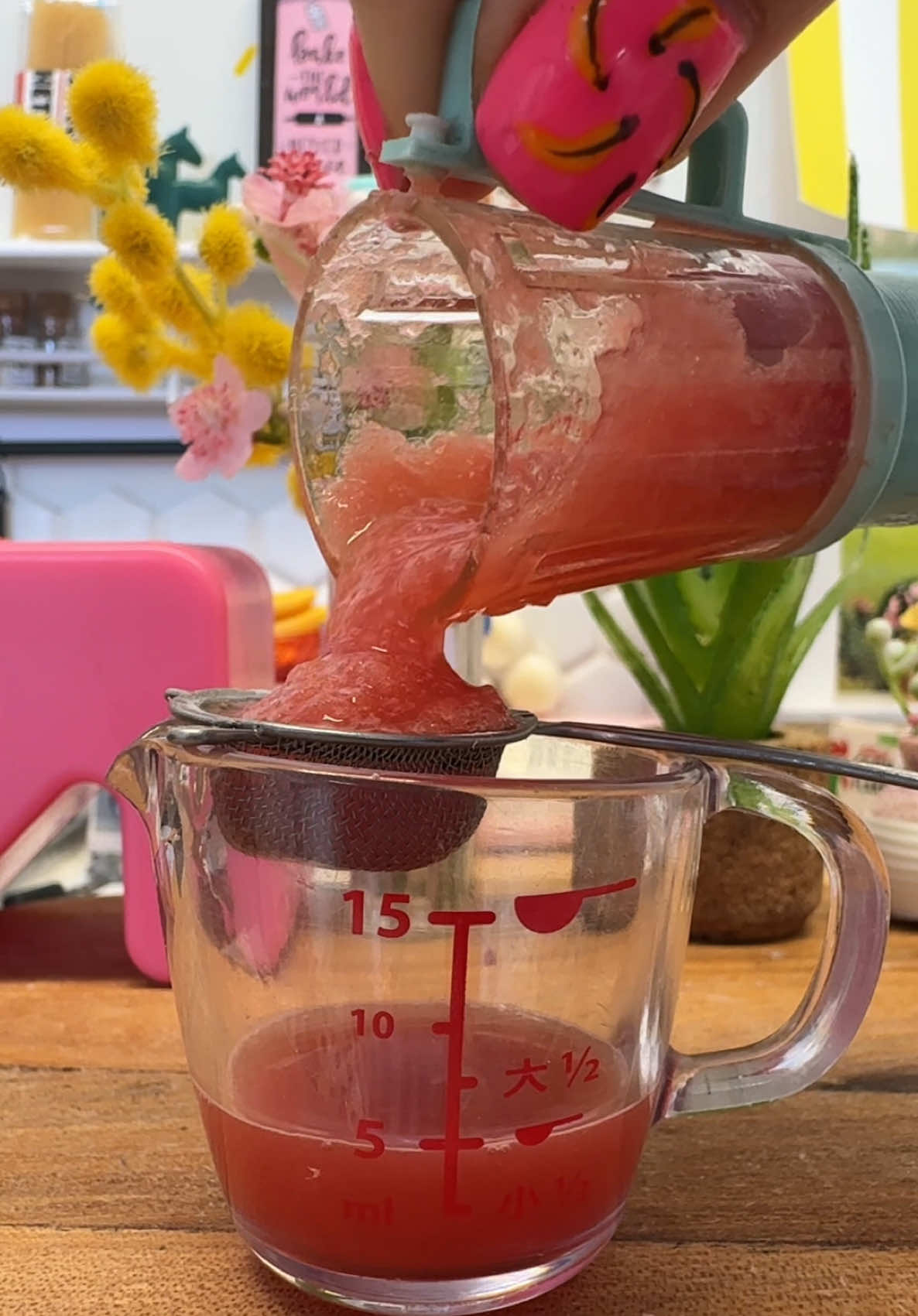 The end tho! What a mare I’m having with these Watermelon gummies - a job that should take little time but is now 2 days in and I have the third set in fridge so ask for Part 2 if you’re interested! I know what the problem is, it’s the gelatine and the ratio but I will not be defeated! Watermelon juice, lime juice and gelatin naturally gummies  #gummies #watermelon #healthy #fail 