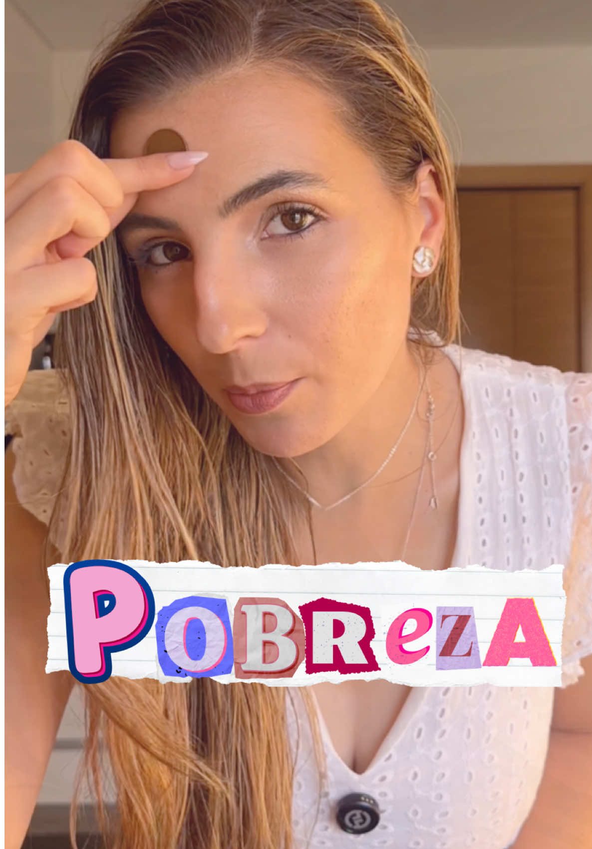 iPhone ou pão? 📱🍞 #Sociedade #realidade  A pobreza existe, mas é relativa. Não ter iPhone em Portugal não é o mesmo que não ter pão em África. O problema já não é só pobreza… é perceção. #portugal #pobreza #noticias  👉 Os meus links estão todos aqui! https://beacons.ai/andreiadesousaviegas 🎁 Quer ajudar meu trabalho? Faça um donate: https://tip.desousaviegas.pt/ 💖 Faça parte do meu Clube de Membros: https://www.youtube.com/@AndreiadeSousaViegas/join 🙏 Apoie o Projecto Madalena: https://projectomadalena.pt/
