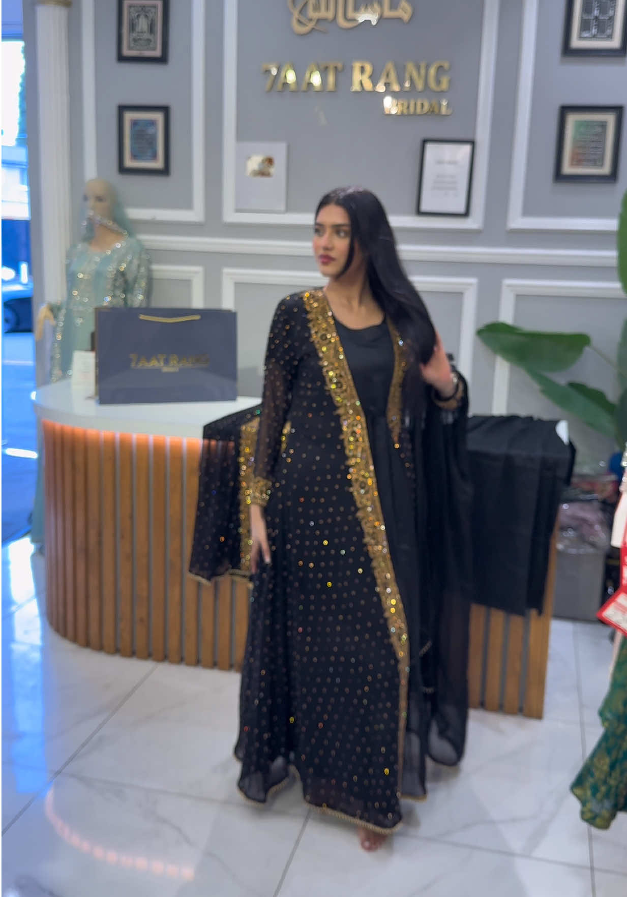 MOST BEAUTIFUL ARABIC JACKET STYLE OUTFIT IN BLACK COLOR BY 7AATRANG BRIDAL🤌🏻❤️#7aatrang #fyp #million #bridal #viral 