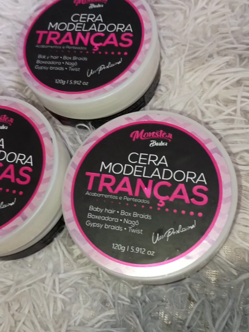 ✨Trança bonita precisa de acabamento perfeito! Essa cera modeladora é top pra deixar os fios alinhados e com mais durabilidade😻 #tranças #penteado #fy 