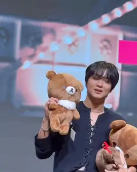 lucu banget dia malu-malu digodain czennie😂😆 #haechan #leehaechan 